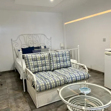 The Dive Studio Apartment Larnaca