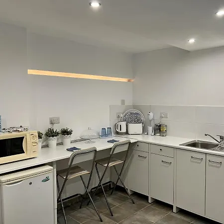 The Dive Studio לרנקה