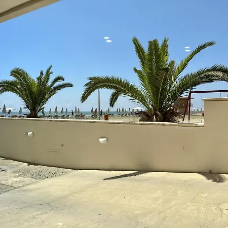 The Dive Studio לרנקה